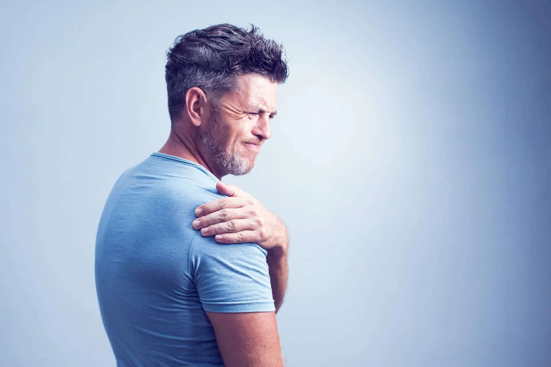 What’s Causing a Burning Pain in My Shoulder?